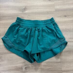 Lululemon Hotty Hot Low Rise Short 2.5" Teal Lagoon Women Size 4